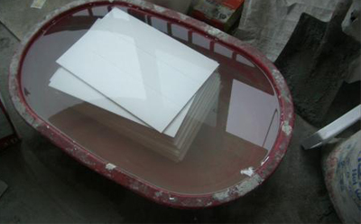 瓷磚鋪貼前為什么要提前泡水呢 瓷磚鋪貼前為什么要提前泡水呢